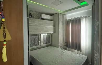 Imagem: O apartamento possui 2 Dormitórios, 1 Banheiro, 1 Vaga na garagem