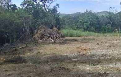 Imagem: O terreno possui 1.000m² de Área e está localizado em Maria