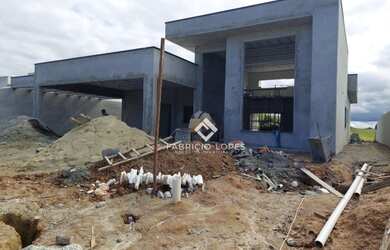 Imagem: A casa em condomínio possui 3 Dormitórios, 4 Banheiros, 5