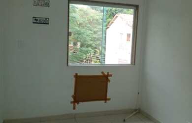 Imagem: O apartamento possui 3 Dormitórios, 1 Banheiro, 1 Vaga na garagem