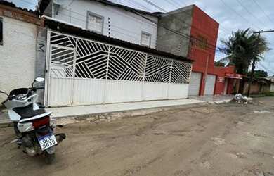 Imagem: O apartamento possui 2 Dormitórios, 2 Banheiros, 4 Vagas na