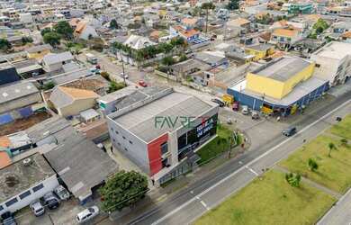 Imagem: O depósito possui 5 Vagas na garagem, 921m² de Área e está