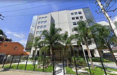 Imagem: O depósito possui 3 Vagas na garagem, 10m² de Área e está