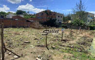 Imagem: O terreno possui 750m² de Área e está localizado em Serramar