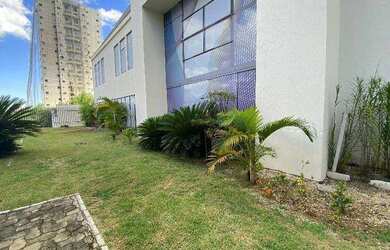 Imagem: O depósito possui 5 Vagas na garagem, 959m² de Área e está