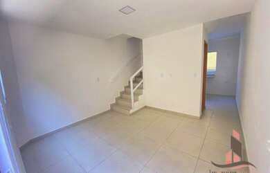 Imagem: A casa em condomínio possui 2 Dormitórios, 1 Banheiro, 54m²