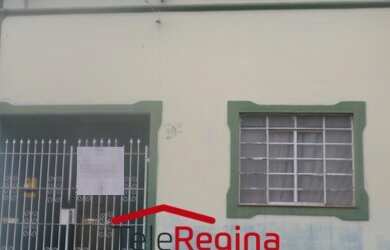 Imagem: A casa possui 2 Dormitórios, 2 Banheiros, 1 Vaga na garagem