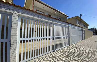 Imagem: A casa em condomínio possui 2 Dormitórios, 2 Banheiros, 1