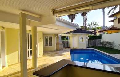 Imagem 6: Casa de Condomínio com 4 Quartos e 6 banheiros à Venda, 379 m² por R$ 1.950.000