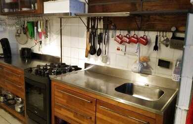 Imagem: O apartamento à venda possui 1 Dormitório, 1 Banheiro e 70m²