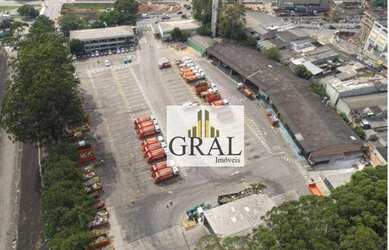 Imagem: O depósito possui 3.688m² de Área e está localizado em