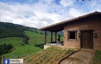 Imagem: A fazenda possui 160m² de Área e está localizado em Centro
