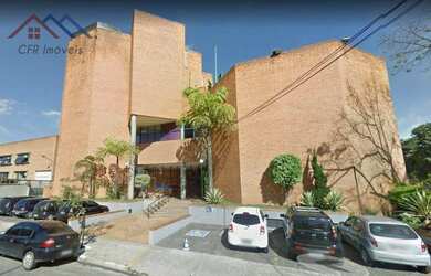 Imagem: O depósito possui 5 Vagas na garagem, 6.013m² de Área e