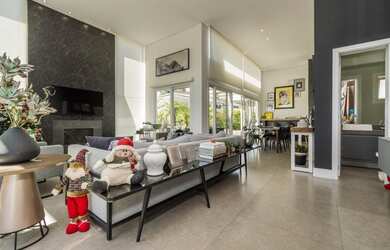 Imagem 8: Casa contemporânea para venda possui 235m Condomínio Alfhaville