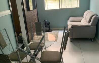 Imagem: O apartamento possui 2 Dormitórios, 1 Banheiro, 2 Vagas na