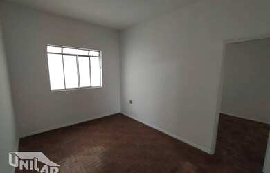 Imagem: O apartamento possui 2 Dormitórios, 1 Banheiro e 50m² de Área