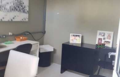 Imagem 5: Ipitanga 3/4. Piscina, 260m² de Área, 4 Vagas na garageme3 Dormitórios