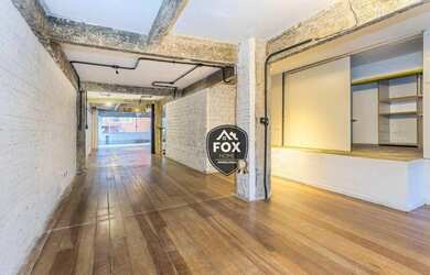 Imagem: O depósito possui 420m² de Área e está localizado em Centro