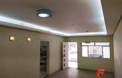 Imagem: A casa possui 3 Dormitórios, 3 Banheiros, 3 Vagas na garagem