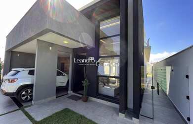 Imagem 1: Casa Alphaville Resende. 175m² de Área, 4 Vagas na garageme3 Dormitórios