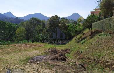 Imagem: O terreno possui 1.089m² de Área e está localizado em Cônego