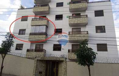 Imagem: O apartamento possui 3 Dormitórios, 2 Banheiros, 2 Vagas na