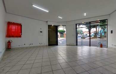 Imagem: O depósito possui 100m² de Área e está localizado em Vila