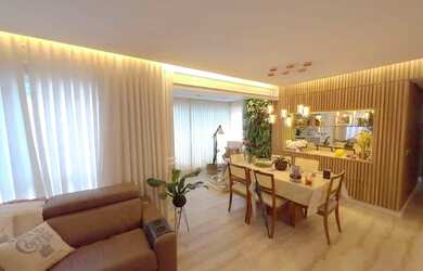 Imagem: O apartamento possui 3 Dormitórios, 2 Banheiros, 2 Vagas na