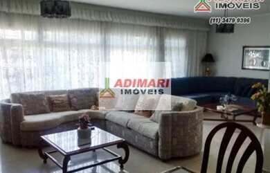 Imagem: A casa possui 4 Dormitórios, 5 Banheiros, 5 Vagas na garagem