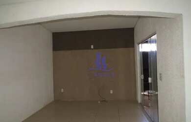 Imagem: A casa possui 3 Dormitórios, 3 Banheiros, 2 Vagas na garagem