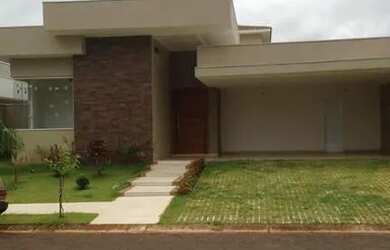 Imagem: A casa em condomínio possui 4 Dormitórios, 4 Banheiros, 2