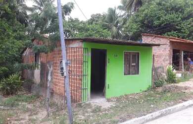 Imagem: A casa possui 2 Dormitórios, 1 Banheiro e está localizado