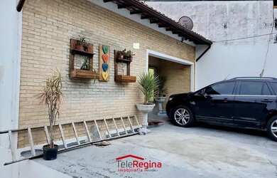 Imagem: A casa possui 3 Dormitórios, 4 Banheiros, 4 Vagas na garagem