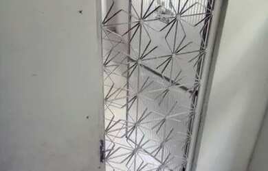 Imagem: A casa possui 1 Dormitório, 1 Banheiro, Imóvel novo e está