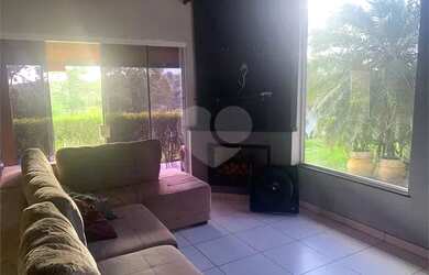 Imagem 6: Vendo/Alugo - Casa no Condomínio Estância dos Lagos - Atibaia