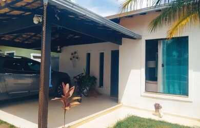 Imagem: A casa em condomínio possui 3 Dormitórios, 3 Banheiros, 2