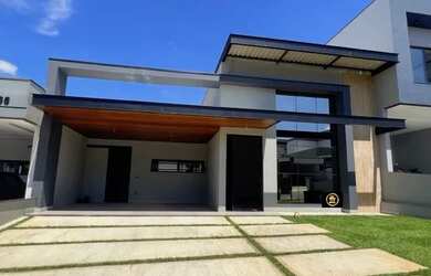 Imagem: A casa em condomínio possui 3 Dormitórios, 4 Banheiros, 5