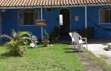 Imagem: A casa possui 4 Dormitórios, 2 Banheiros e 5 Vagas na garagem