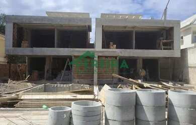 Imagem: A casa em condomínio possui 4 Dormitórios, 5 Banheiros, 3