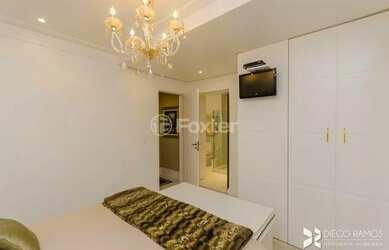 Imagem 10: Cobertura com belíssima vista para o Guaíba, para venda tem 159 metros quadrados com 2 qua