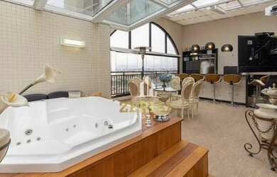 Imagem: O apartamento na cobertura possui 3 Dormitórios, 4 Banheiros