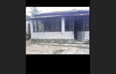 Imagem: A casa possui 2 Dormitórios, 2 Banheiros e está localizado