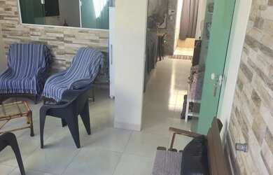 Imagem 8: Imóvel para aluguel e venda possui 210 metros quadrados com 4 quartos