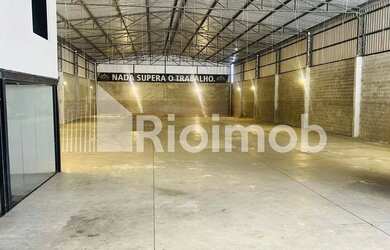 Imagem: O depósito possui 1.000m² de Área, Imóvel novo e está