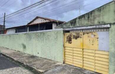 Imagem 2: Casa no Peixoto. Varanda, 250m² de Área, 1 Vaga na garageme2 Dormitórios