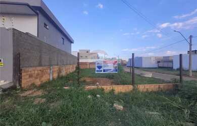Imagem: O terreno possui 163m² de Área e está localizado em Guará