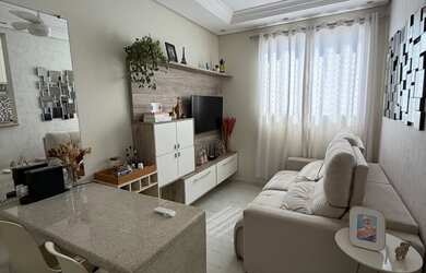 Imagem: O apartamento possui 2 Dormitórios, 1 Banheiro, 1 Vaga na garagem