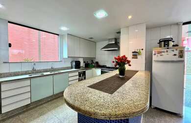 Imagem 2: Casa à venda no Cond. Greenville 1 , 5 suítes , 450m2 piscina por 2MM