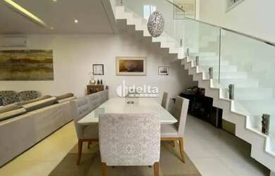 Imagem 5: Casa disponível para venda no bairro Jardim Karaíba em Uberlândia MG