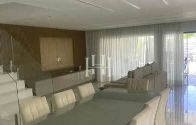 Imagem: O apartamento possui 4 Dormitórios, 5 Banheiros, 280m² de